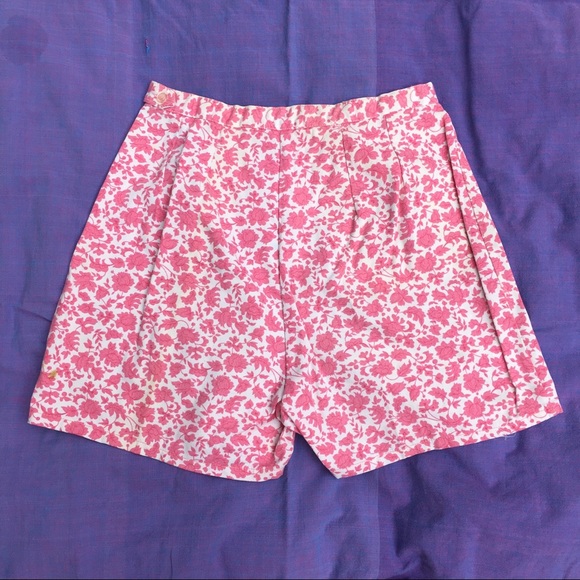 1960’s Pink Floral High Waisted Shorts~ - Picture 3 of 7